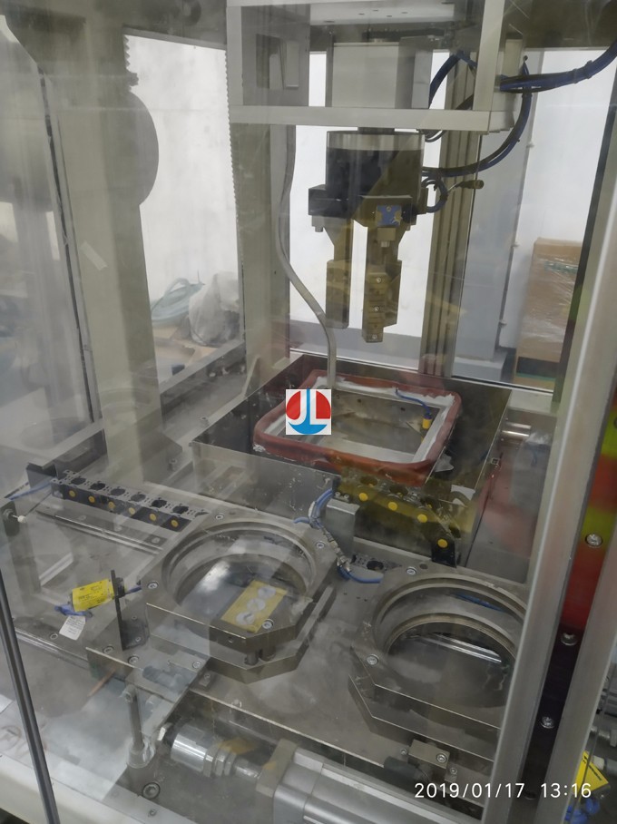 新能源汽车驱动电机电枢绝缘处理涂覆工位